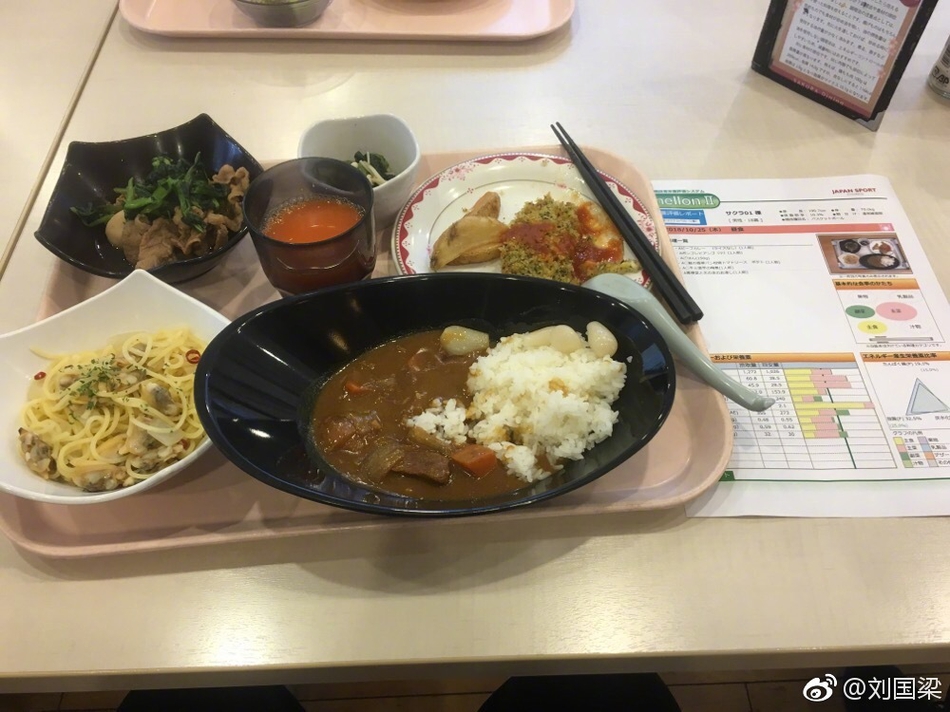 刘国梁考察日本乒乓国家队餐厅