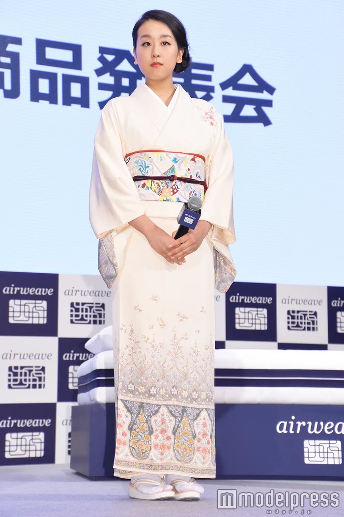 浅田真央石川佳纯同台比美