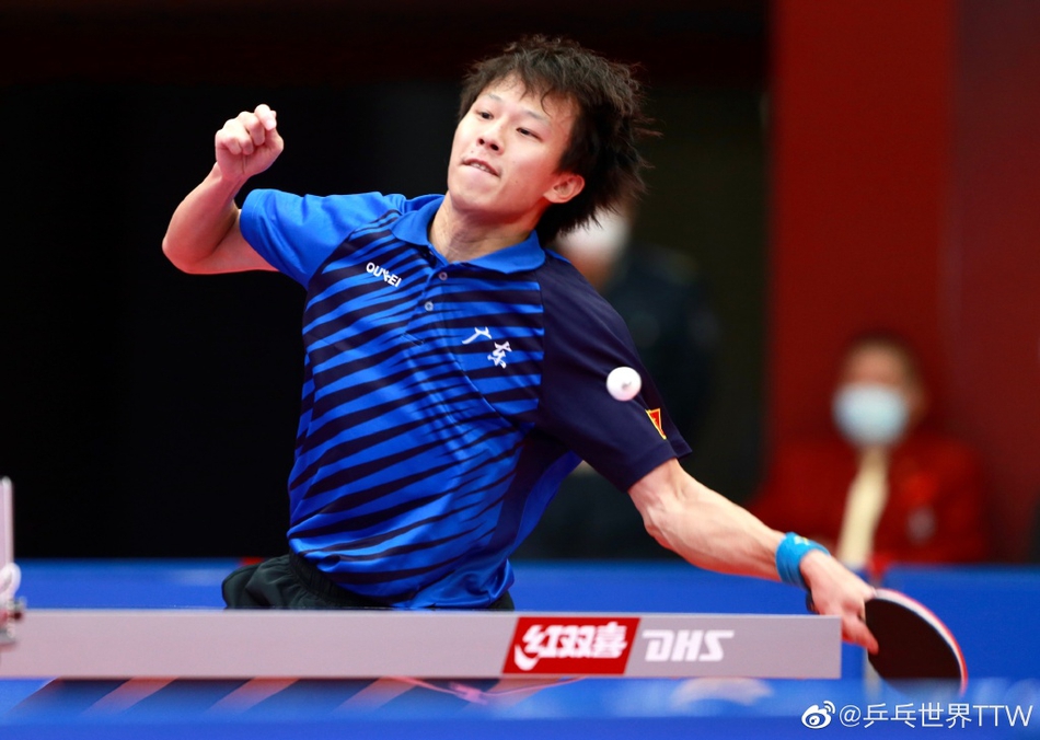 乒乓球全锦赛半决赛精彩瞬间