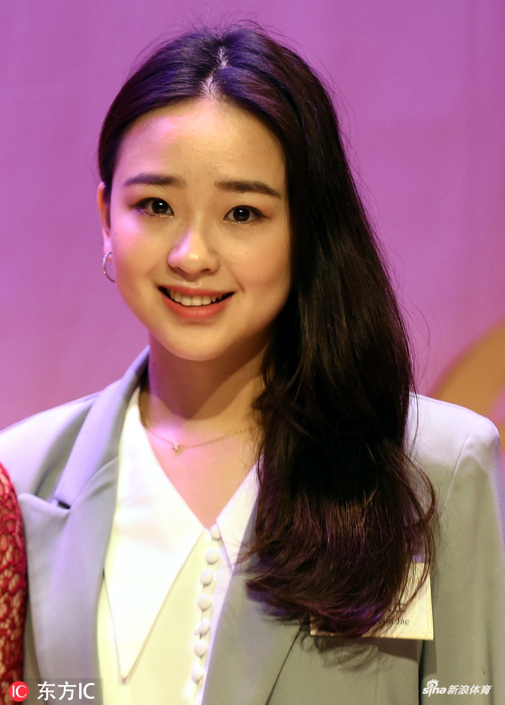 孙妍在现身女皇杯 昔日艺体萝莉仙气飘飘