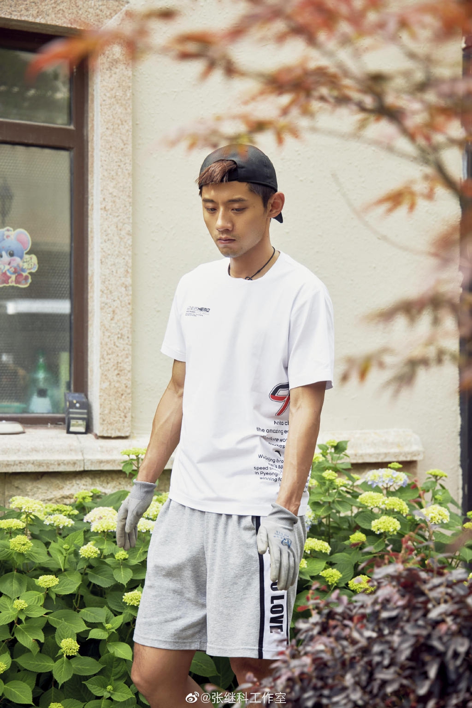 惠若琪与张继科一家合影