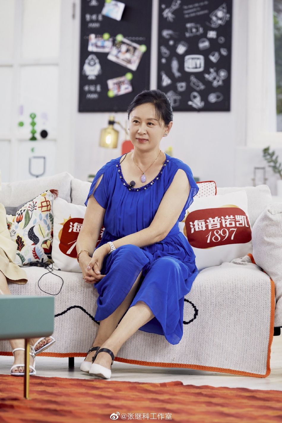 张继科与爸妈合影超温暖！