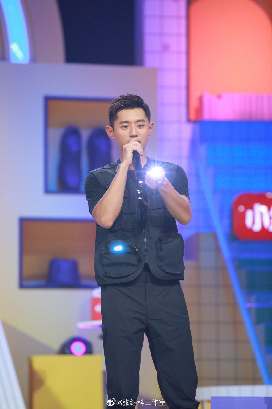 张继科跳女团舞“浑身僵硬”