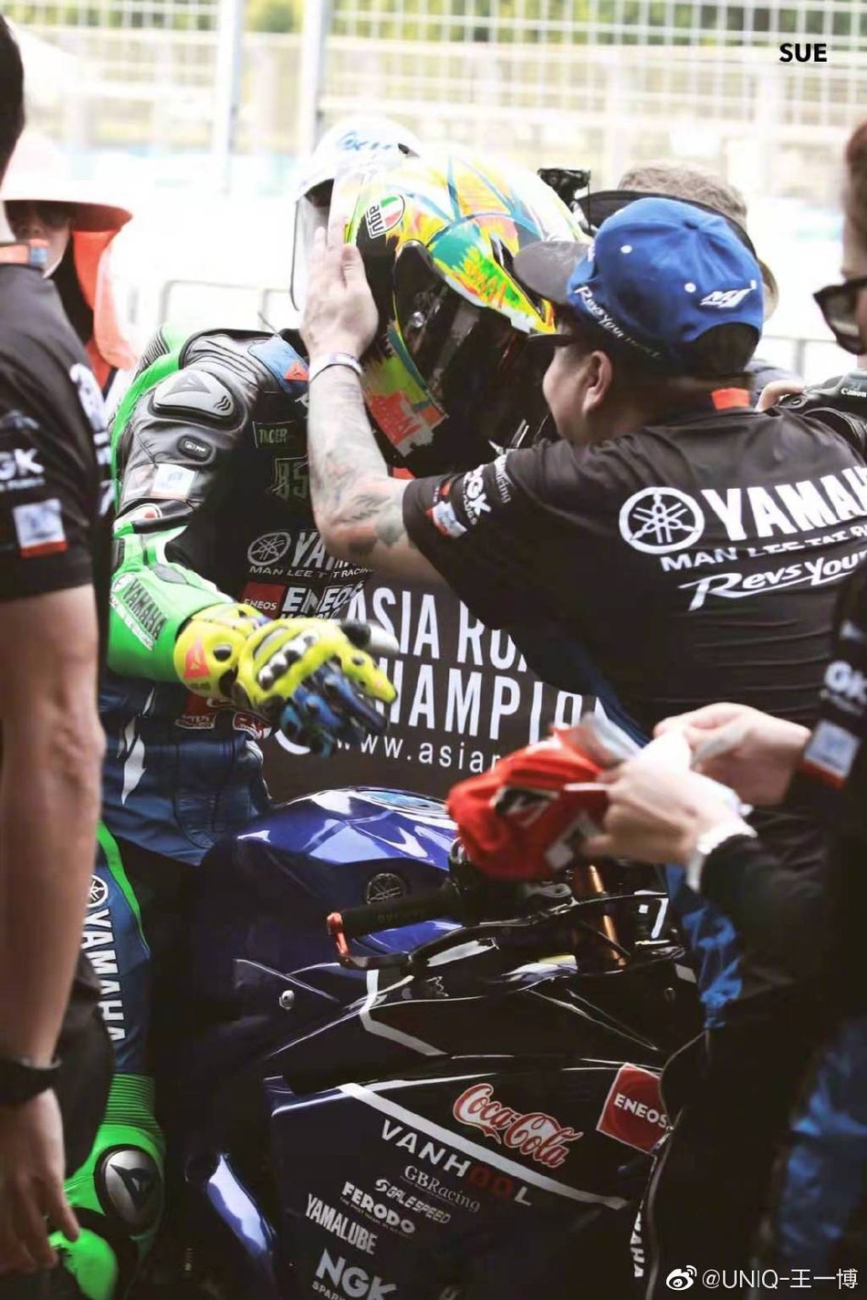 王一博摩托车赛获混合组亚军