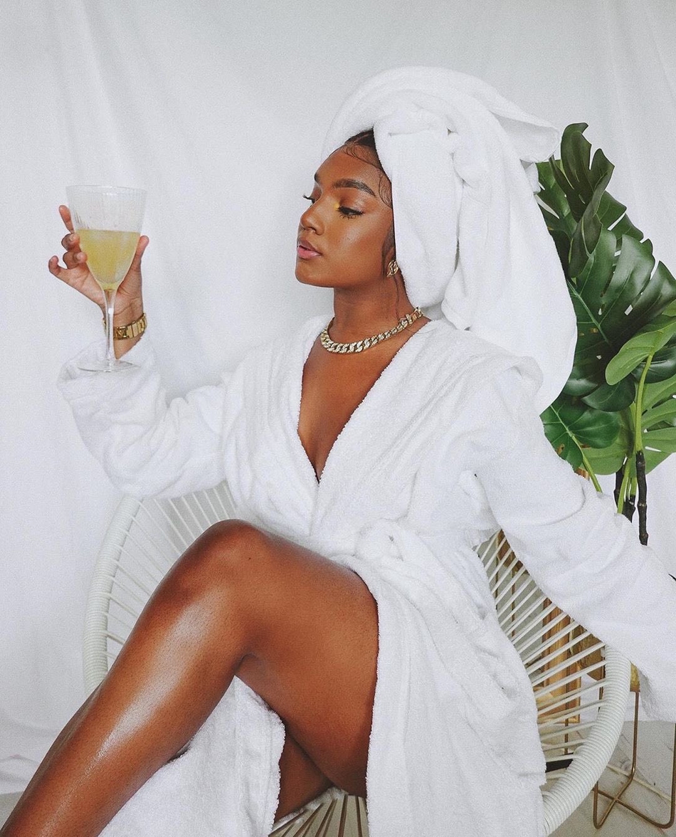 体操名将拜尔斯登《VOGUE》杂志