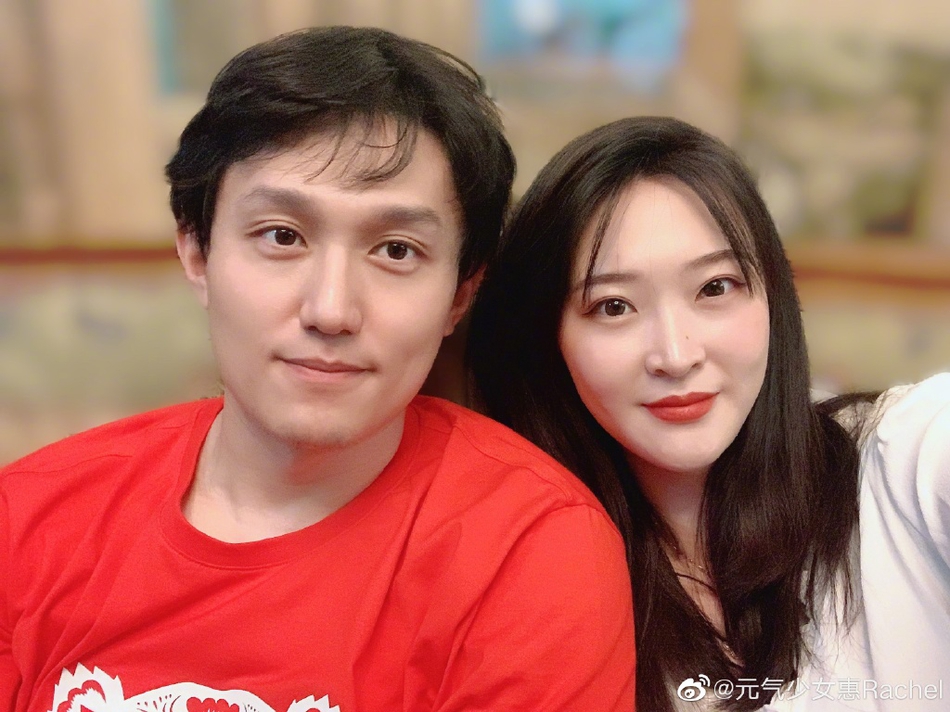 神同框！惠若琪晒与肖战合影