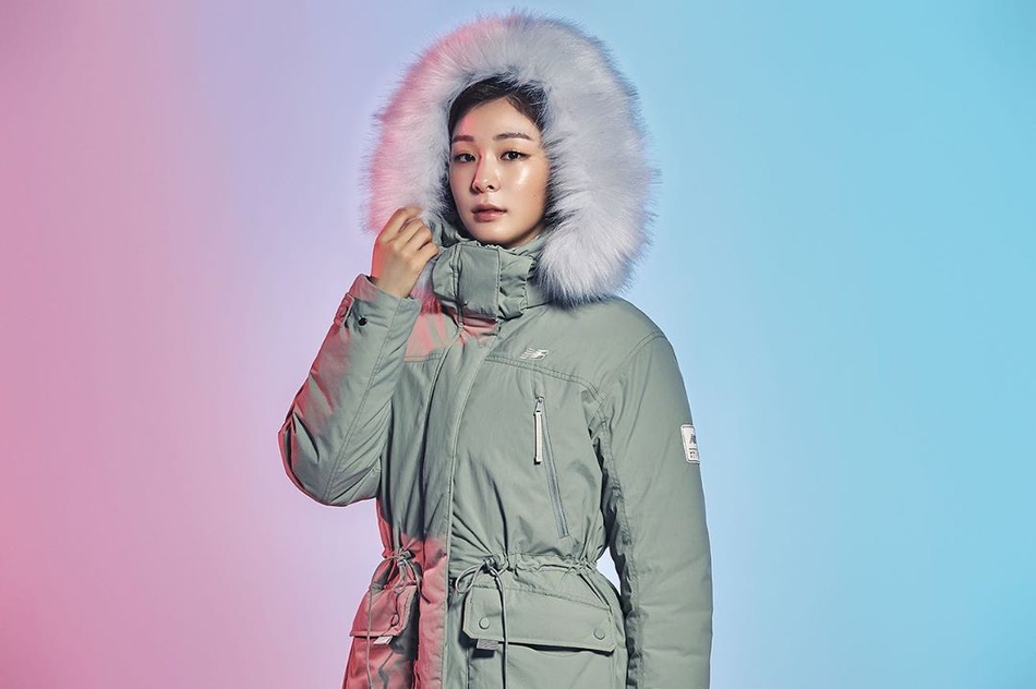 金妍儿拍运动写真小秀马甲线