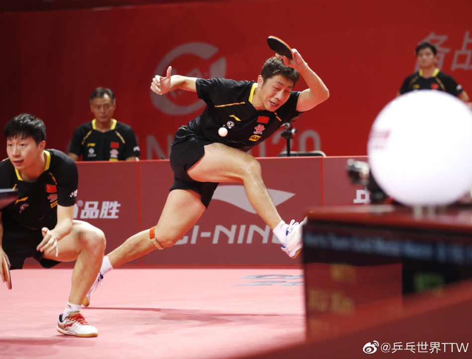 模拟赛马龙许昕樊振东男团夺冠