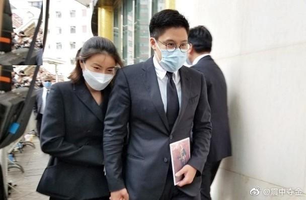 何鸿錾枇榈诙日 郭晶晶霍启刚现身