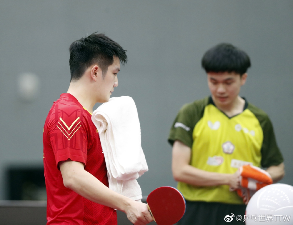 男乒世界杯樊振东4-2林昀儒