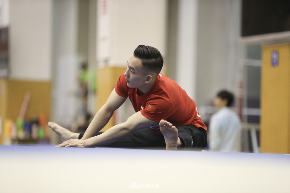 中国体操队训练度新春