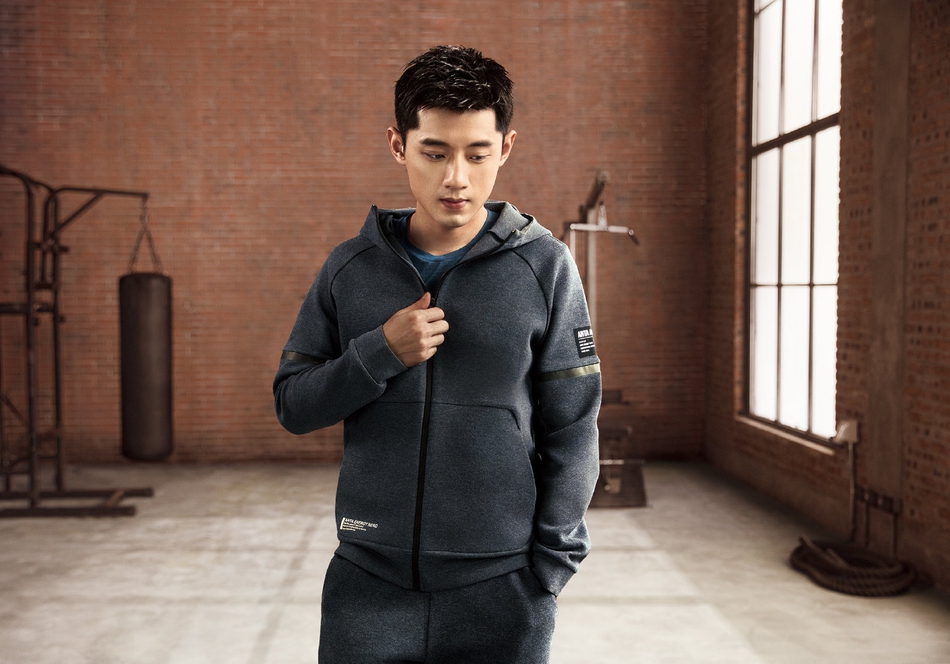 张继科运动大片硬朗帅气