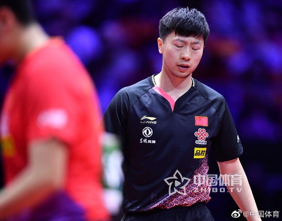 世乒赛马龙胜梁靖进决赛