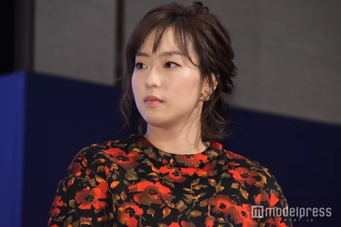 浅田真央石川佳纯同台比美