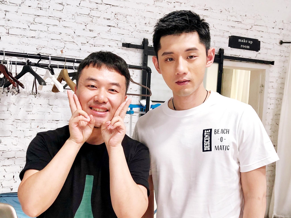 张继科拍摄时尚写真