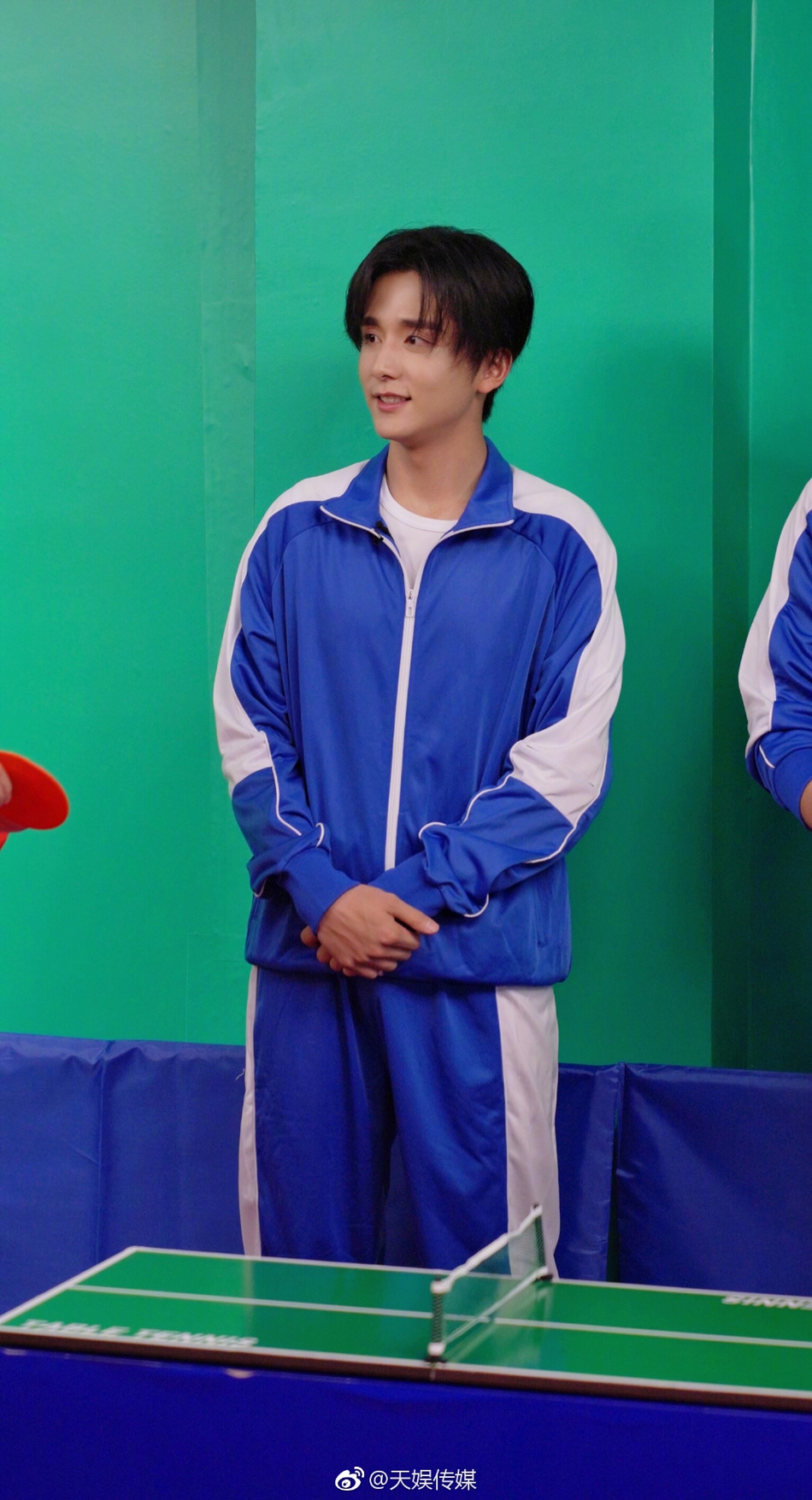 马龙马琳携王楠录节目玩转乒乓球