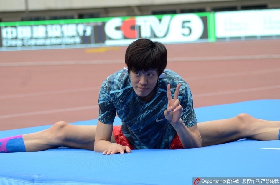 “谐星”张国伟的体育人生