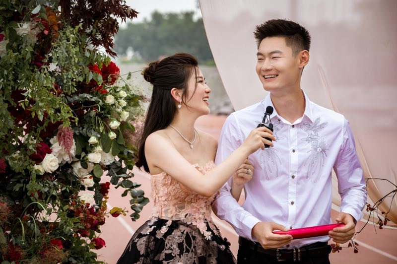 520！张培萌鸟巢外求婚女友