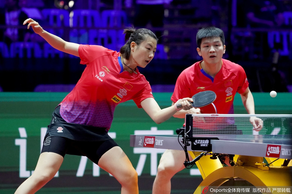 世乒赛丁宁樊振东3-0美国组合