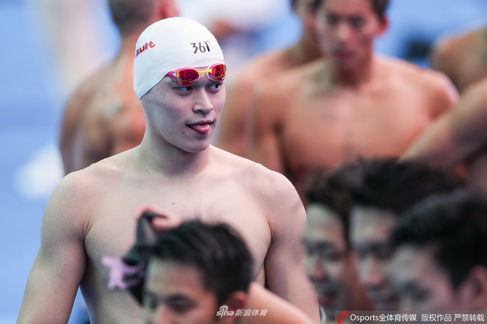 世锦赛4x200自孙杨与队友进决赛