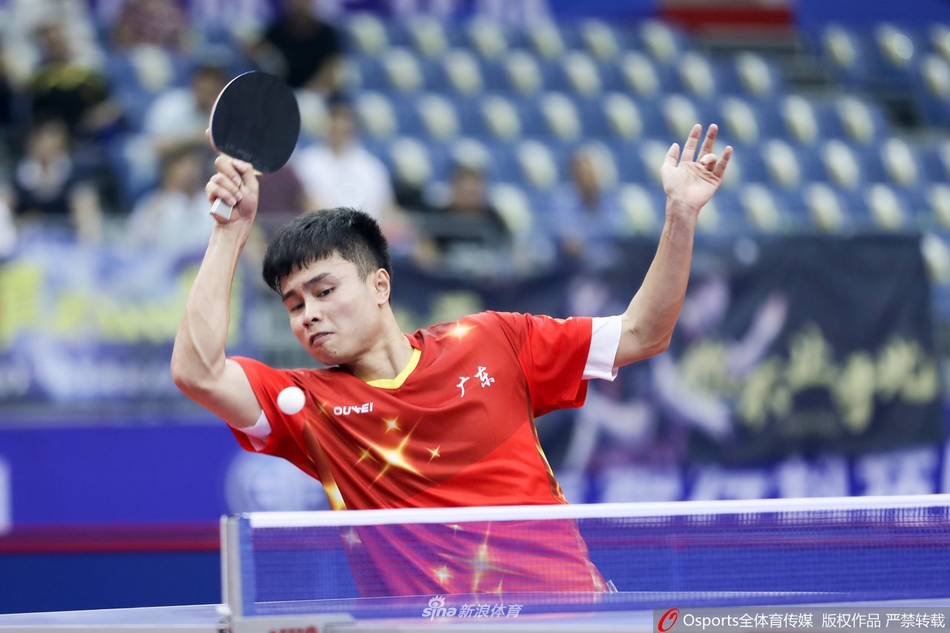 全国乒乓球锦标赛侯英超4-1周启豪