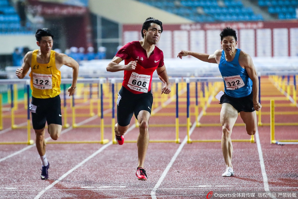 全国田径锦标赛：男子110米栏谢文骏夺冠