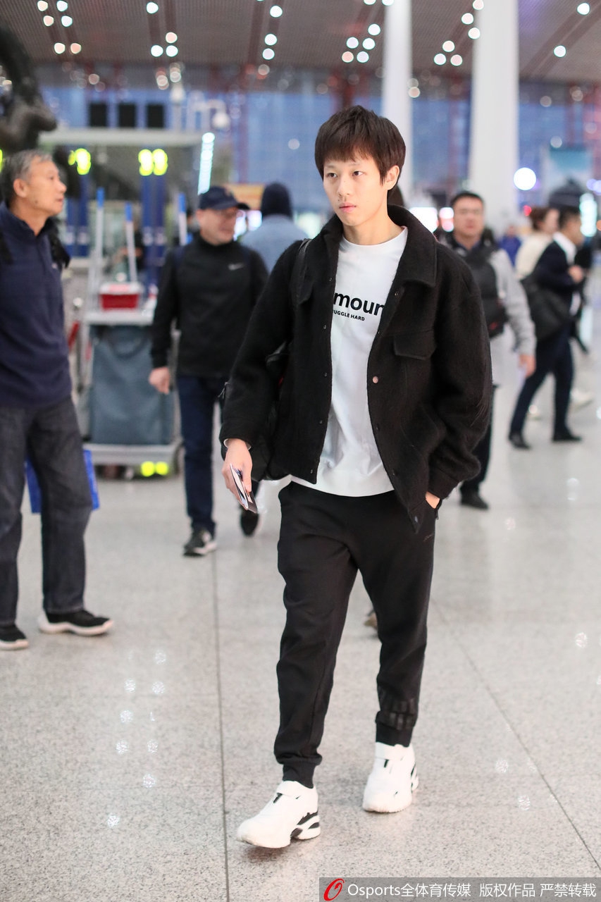 国乒清晨赶赴东京世界杯团体赛