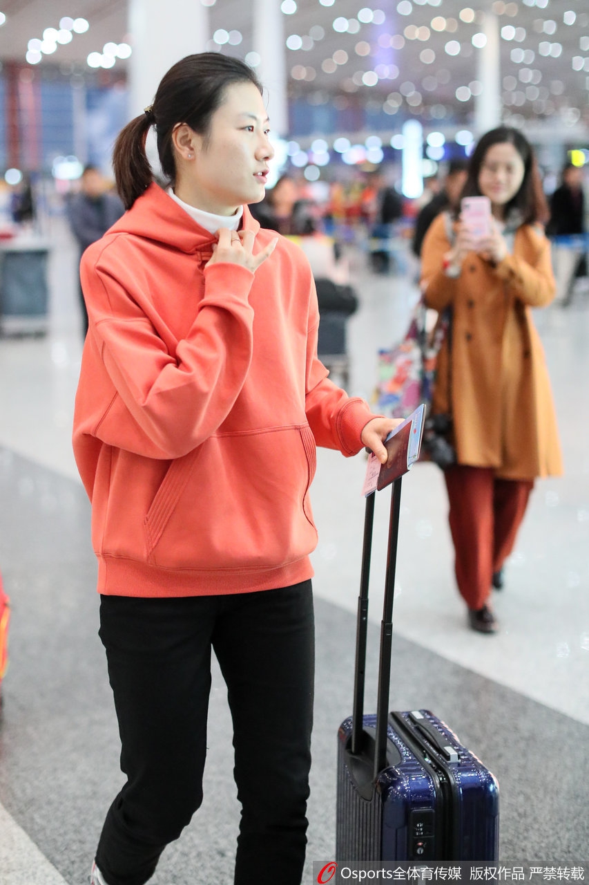 国乒清晨赶赴东京世界杯团体赛