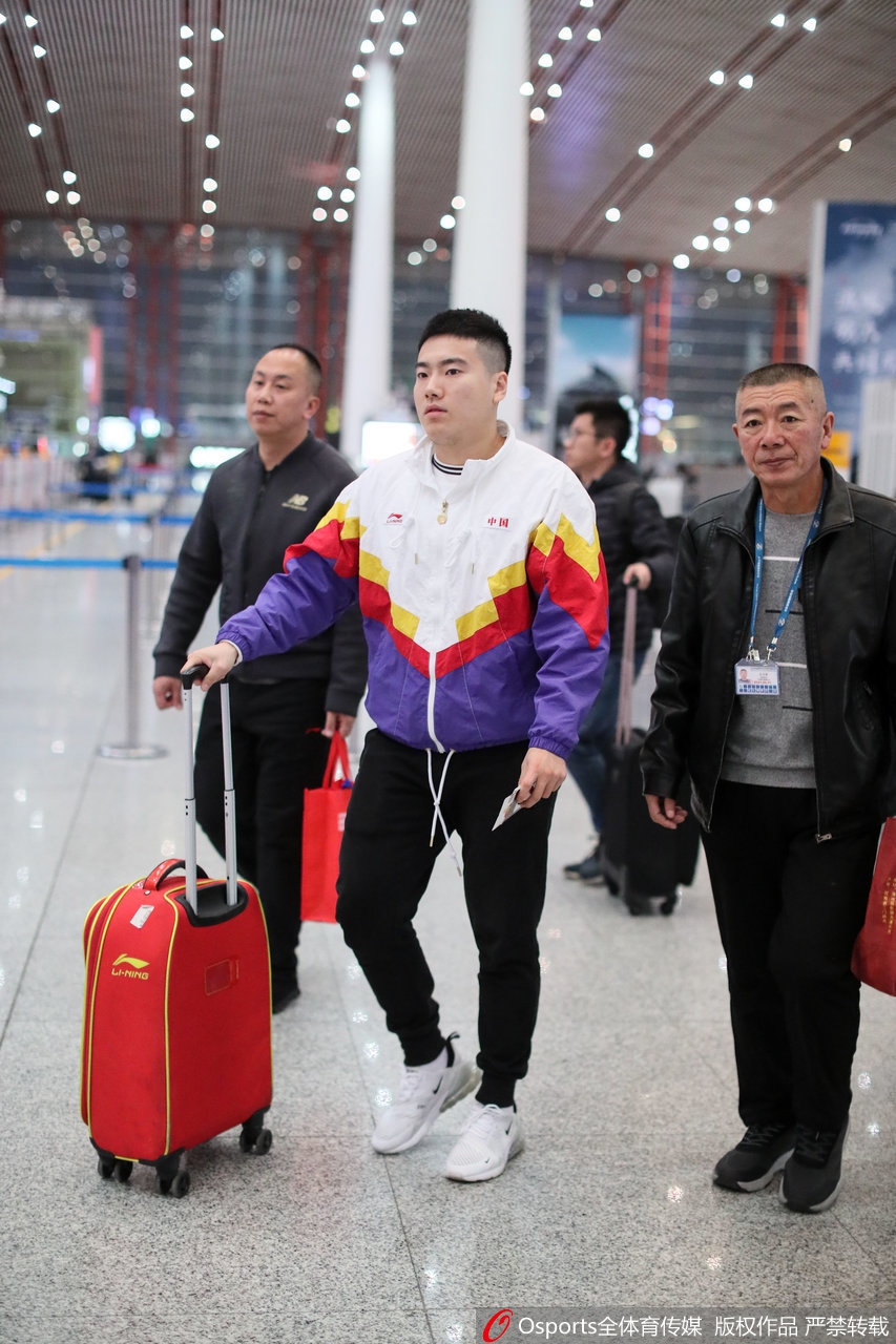 国乒清晨赶赴东京世界杯团体赛