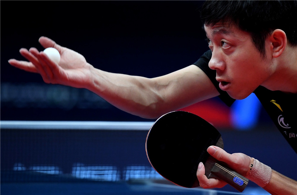 总决赛马龙胜许昕晋级决赛