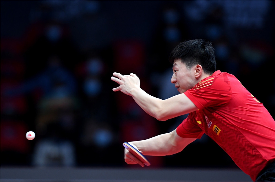 总决赛马龙胜许昕晋级决赛