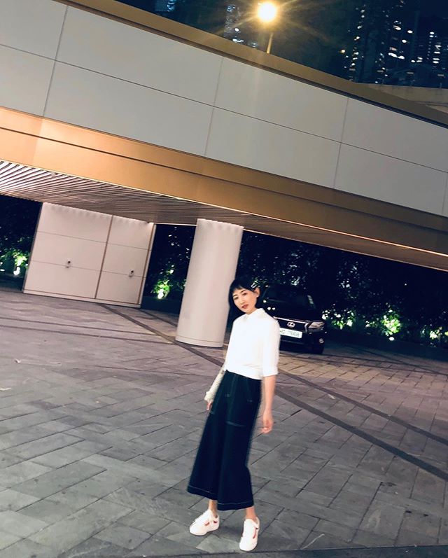 何雯娜晒男友视角美照