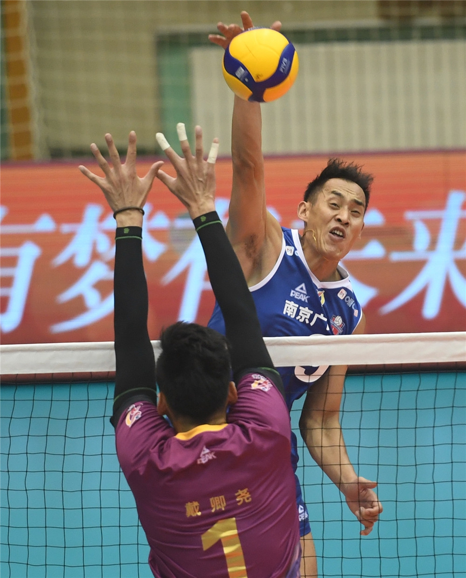 男排超级联赛：上海3-1江苏