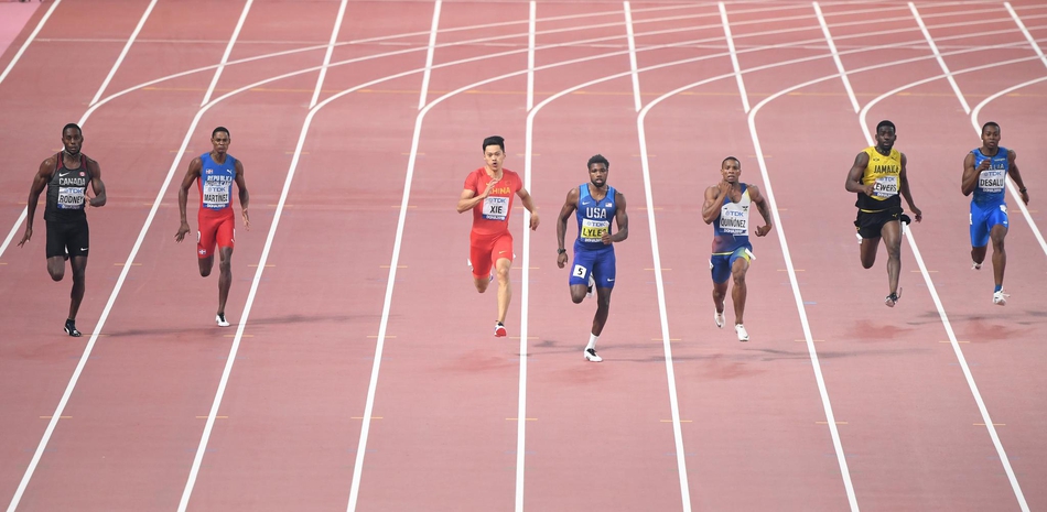 世锦赛谢震业晋级男子200米决赛