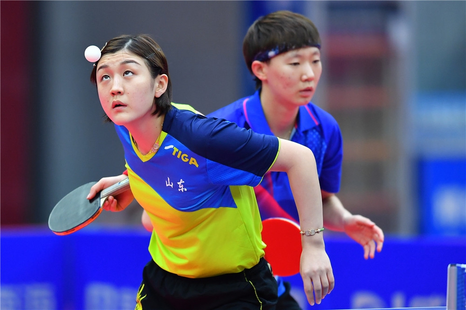 全锦赛陈梦/王曼昱获女双冠军