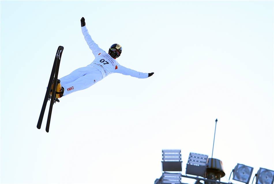 空中技巧世界杯齐广璞夺冠
