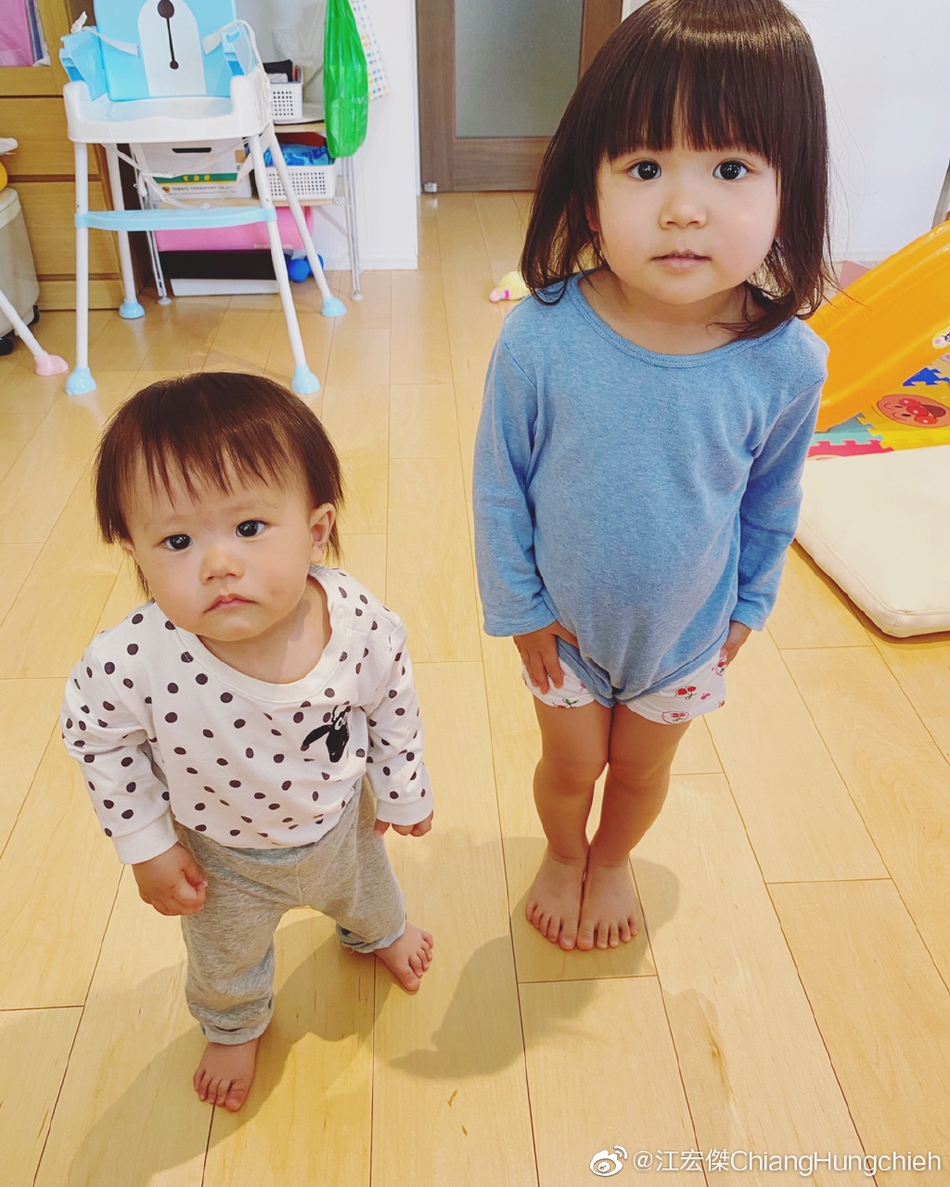 做美食+晒娃！福原爱的居家生活很甜蜜