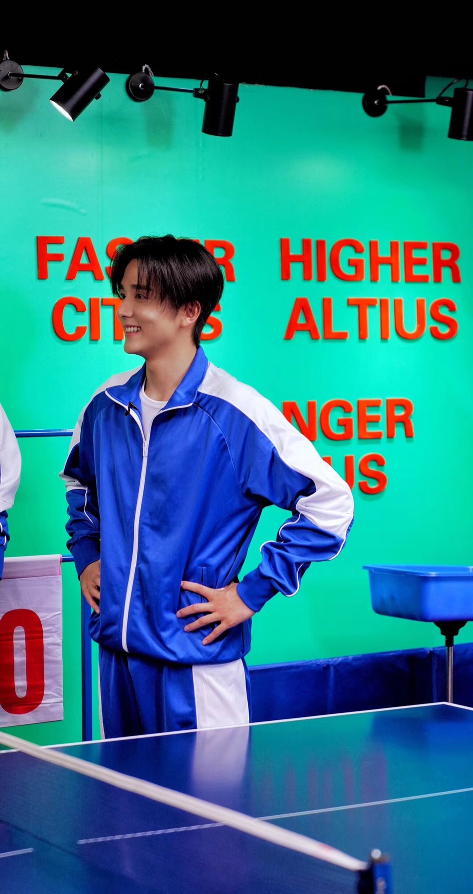 马龙马琳携王楠录节目玩转乒乓球