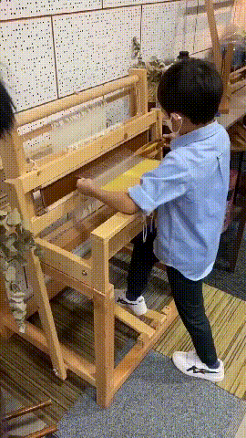 霍启刚带儿子上兴趣班