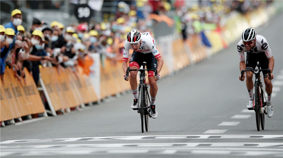 环法第九赛段精彩瞬间