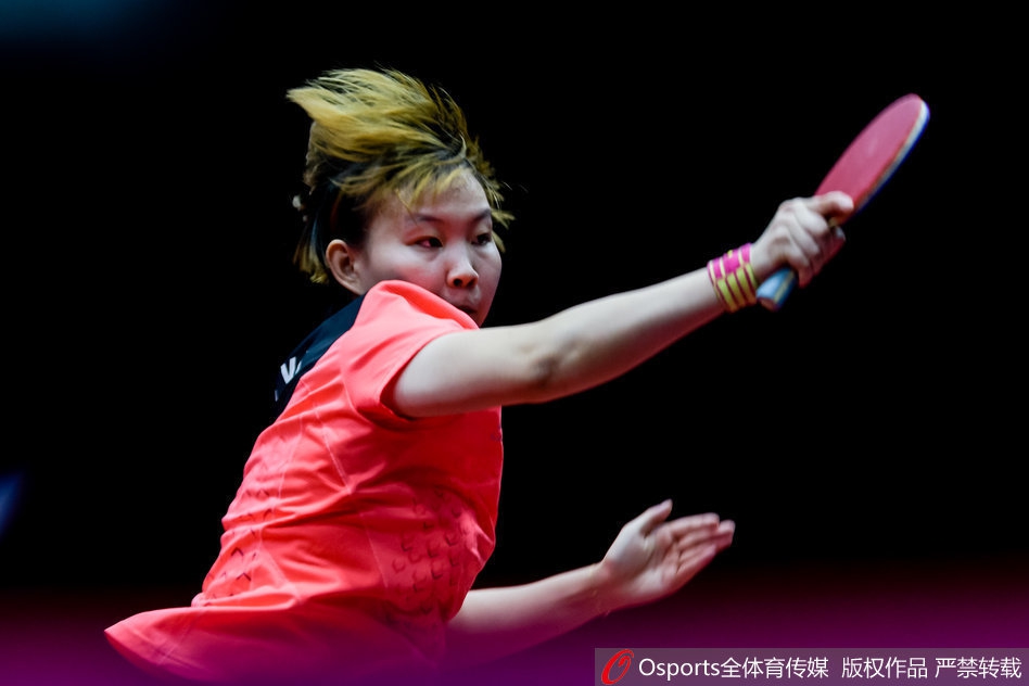 女乒世界杯丁宁4-0朱雨玲夺冠