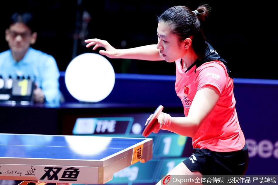 乒联总决赛丁宁4-0胜郑怡静