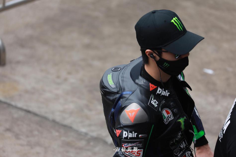 王一博参加珠海zic摩托车赛