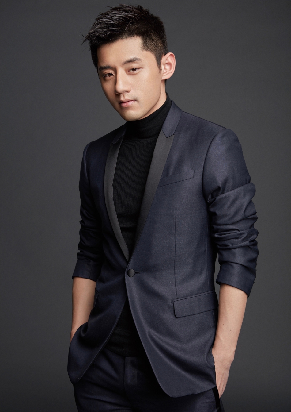 张继科32岁生日快乐 逐梦路上热血前行