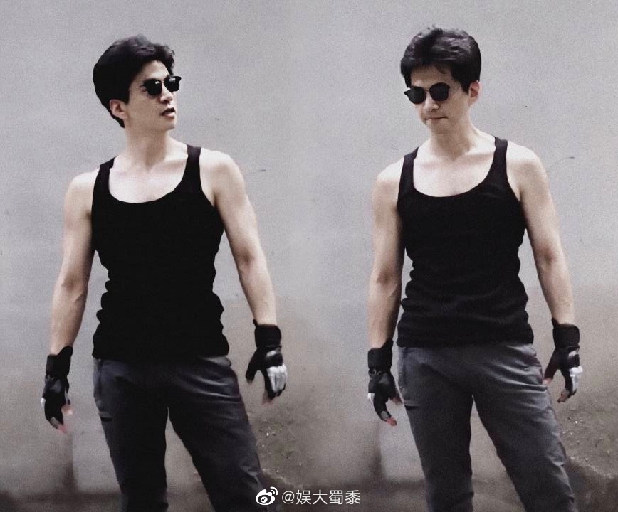 李健晒健身视频大秀好身材