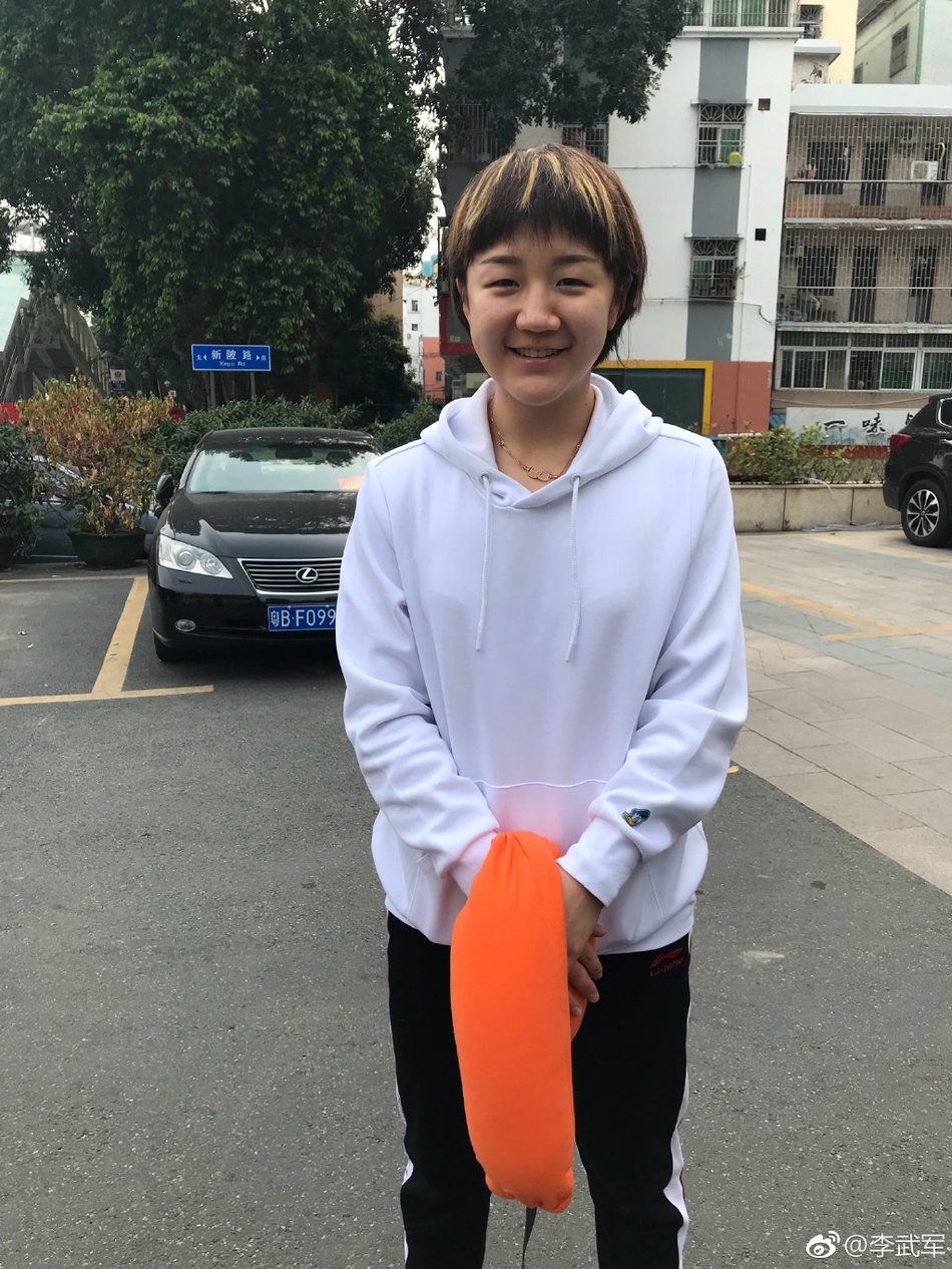 马龙领衔国乒出征亚洲杯