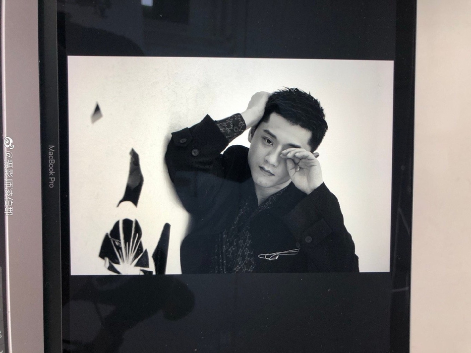 张继科拍摄时尚写真