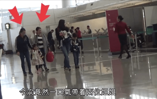 霍启刚郭晶晶夫妇一家出游