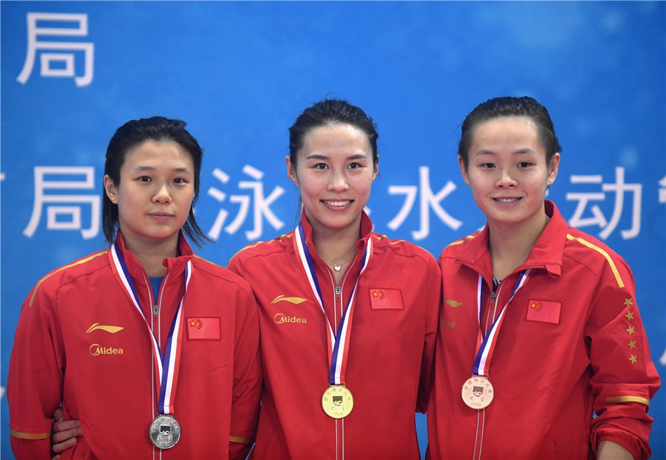 跳水冠军赛王涵三米板夺冠