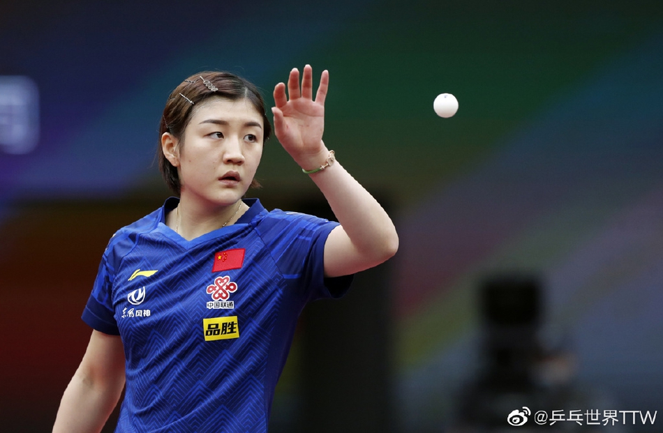 世界杯陈梦胜孙颖莎夺冠